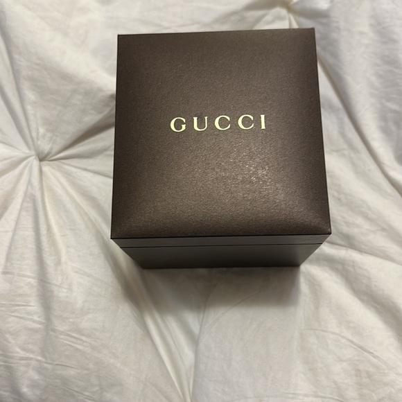 Gucci Twirl Watch - Picture 8 of 16